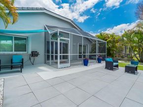 214 SW 180th Ave, Pembroke Pines FL 33029