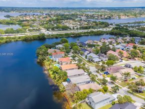 214 SW 180th Ave, Pembroke Pines FL 33029