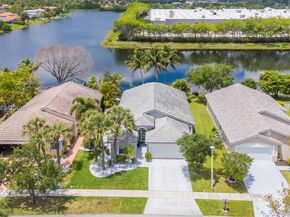 214 SW 180th Ave, Pembroke Pines FL 33029
