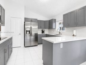 214 SW 180th Ave, Pembroke Pines FL 33029