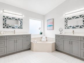 214 SW 180th Ave, Pembroke Pines FL 33029