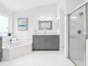 214 SW 180th Ave, Pembroke Pines FL 33029