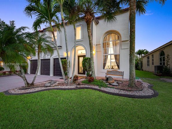 16818 SW 16th St, Pembroke Pines FL 33027