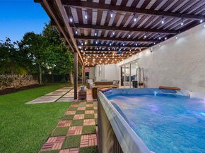 16818 SW 16th St, Pembroke Pines FL 33027