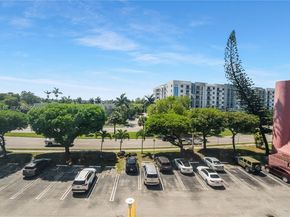 8775 Park Blvd 406, Miami FL 33172