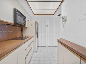 8775 Park Blvd 406, Miami FL 33172