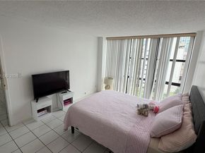 17011 N Bay Rd 912, Sunny Isles Beach FL 33160