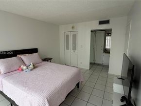 17011 N Bay Rd 912, Sunny Isles Beach FL 33160