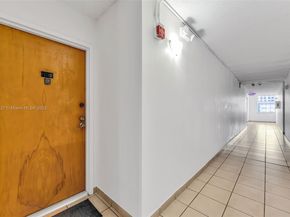 3661 SW 9th Ter 402, Miami FL 33135