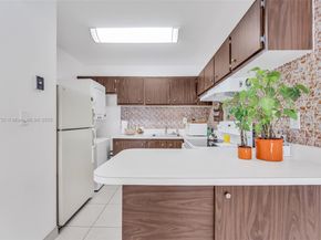 3661 SW 9th Ter 402, Miami FL 33135