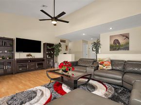 7921 NW 90th Ave, Tamarac FL 33321