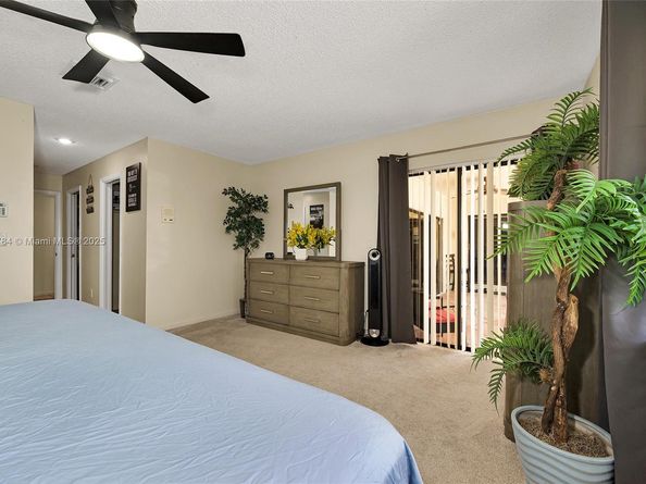 7921 NW 90th Ave, Tamarac FL 33321