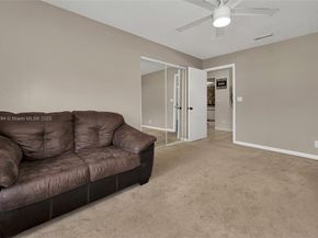 7921 NW 90th Ave, Tamarac FL 33321