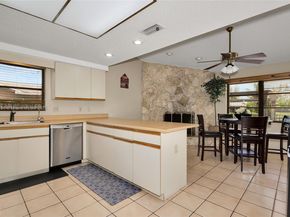 7921 NW 90th Ave, Tamarac FL 33321