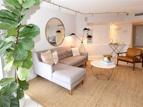 21205 Yacht Club Dr 805, Aventura FL 33180