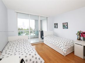 21205 Yacht Club Dr 805, Aventura FL 33180