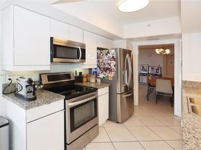 21205 Yacht Club Dr 805, Aventura FL 33180