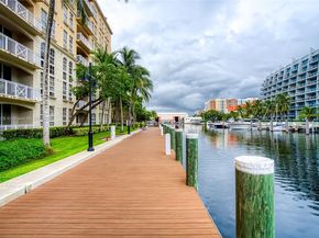 3001 NE 185th St 135, Aventura FL 33180