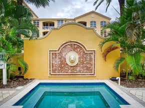 3001 NE 185th St 135, Aventura FL 33180