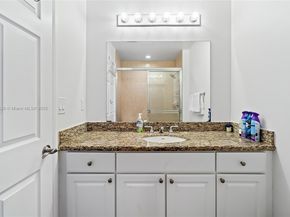 3001 NE 185th St 135, Aventura FL 33180