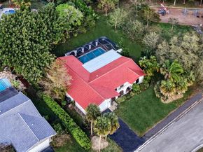 10251 NW 39th Ct, Coral Springs FL 33065