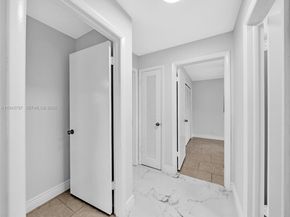 10251 NW 39th Ct, Coral Springs FL 33065