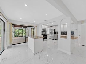 10251 NW 39th Ct, Coral Springs FL 33065