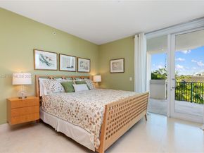 1660 W Glencoe St 302, Coconut Grove FL 33133