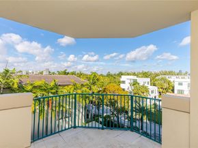 1660 W Glencoe St 302, Coconut Grove FL 33133