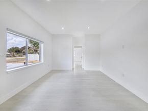 17201 NW 42nd Ave, Miami Gardens FL 33055