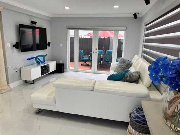 12663 NW 8th Way, Miami FL 33182