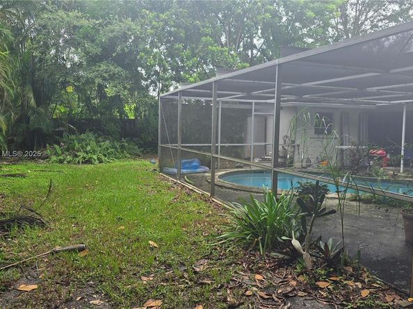 5420 Pierce St, Hollywood FL 33021