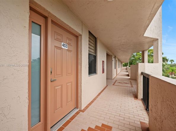 2768 S Carambola Cir S 403, Coconut Creek FL 33066
