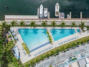 2950 NE 188th St 150, Aventura FL 33180