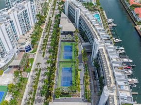 2950 NE 188th St 150, Aventura FL 33180