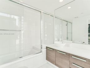 2950 NE 188th St 150, Aventura FL 33180