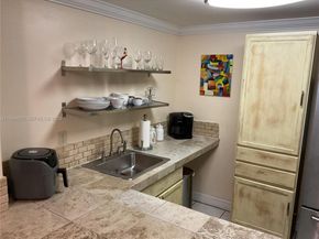 8758 SW 12th St 206, Miami FL 33174