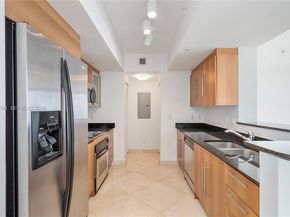 325 S Biscayne Blvd 3721, Miami FL 33131