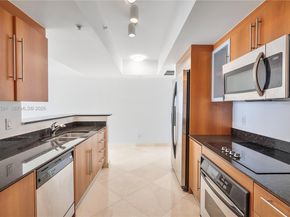 325 S Biscayne Blvd 3721, Miami FL 33131