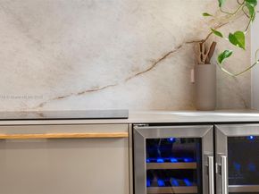 1390 Ocean Dr 202, Miami Beach FL 33139