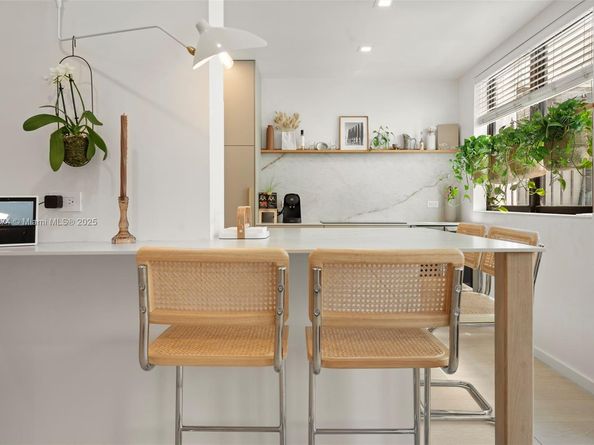 1390 Ocean Dr 202, Miami Beach FL 33139