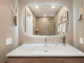 1390 Ocean Dr 202, Miami Beach FL 33139