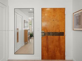 1390 Ocean Dr 202, Miami Beach FL 33139