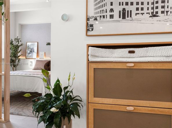 1390 Ocean Dr 202, Miami Beach FL 33139