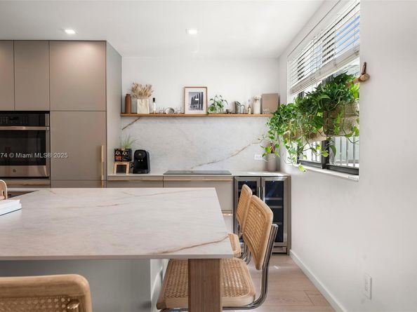 1390 Ocean Dr 202, Miami Beach FL 33139