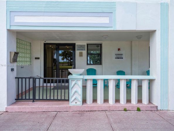 1390 Ocean Dr 202, Miami Beach FL 33139