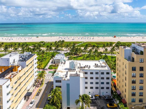 1390 Ocean Dr 202, Miami Beach FL 33139
