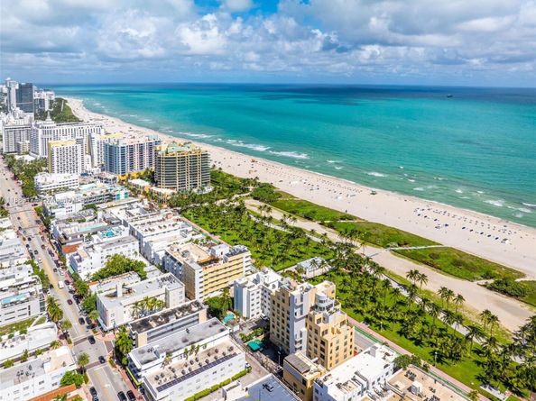 1390 Ocean Dr 202, Miami Beach FL 33139