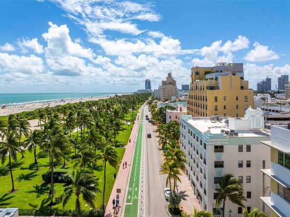 1390 Ocean Dr 202, Miami Beach FL 33139