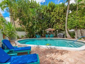 1390 Ocean Dr 202, Miami Beach FL 33139